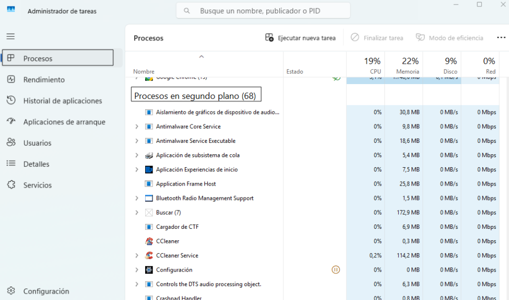 Ver procesos en segundo plano en el administrador de tareas de Windows