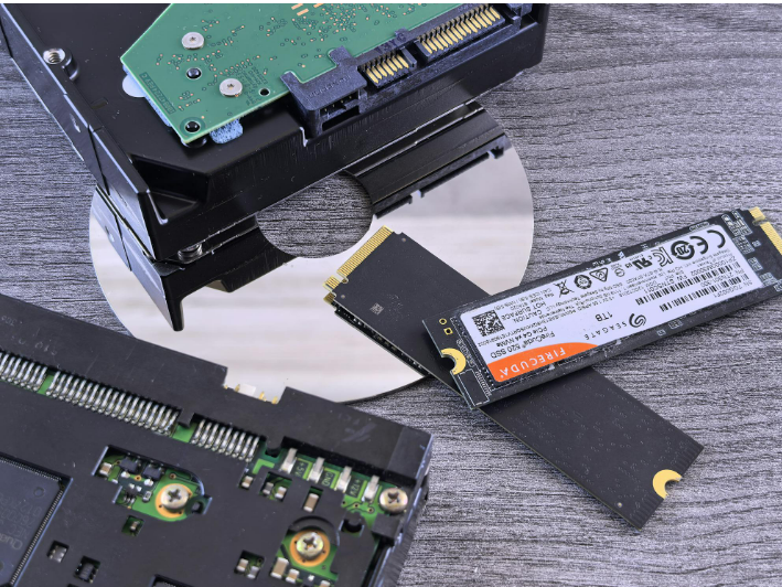 Disco duro HDD y SSD