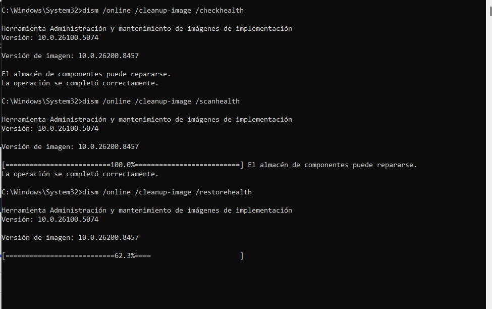 Ventana CMD mostrando DISM en ejecución